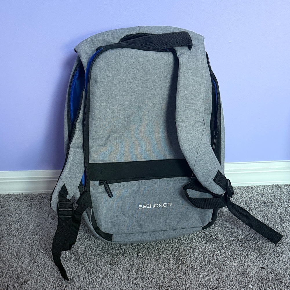 Anti Theft Laptop Backpack with USB - Grey Men’s Unisex